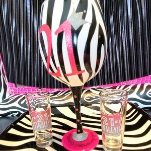 NWOT MUDPIE "FINALLY 21/HELLO BARTENDER GOODBYE BOUNCER" WINE & SHOT GLASSES SET